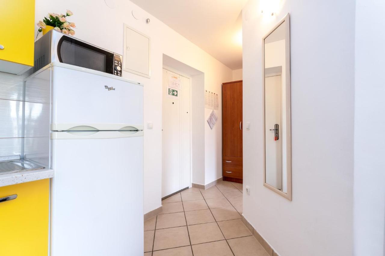 Apartments With A Parking Space Baska, Krk - 13907 المظهر الخارجي الصورة