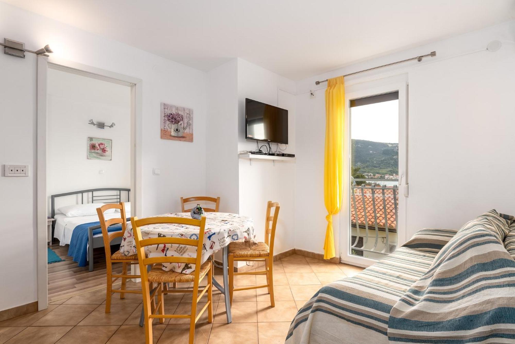 Apartments With A Parking Space Baska, Krk - 13907 الغرفة الصورة