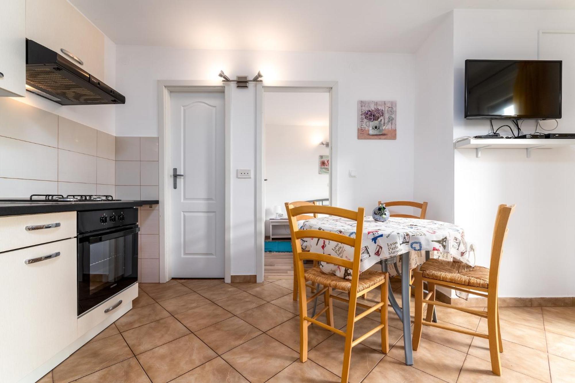 Apartments With A Parking Space Baska, Krk - 13907 الغرفة الصورة